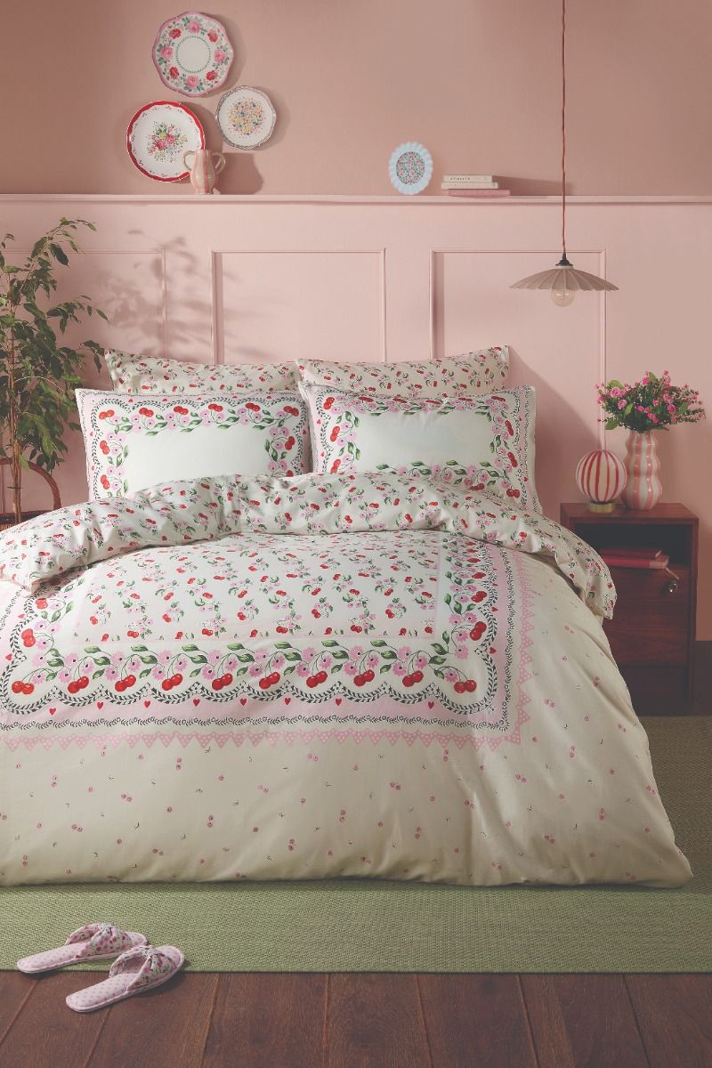 Lenjerie de pat Cherry Picked Pink Cream