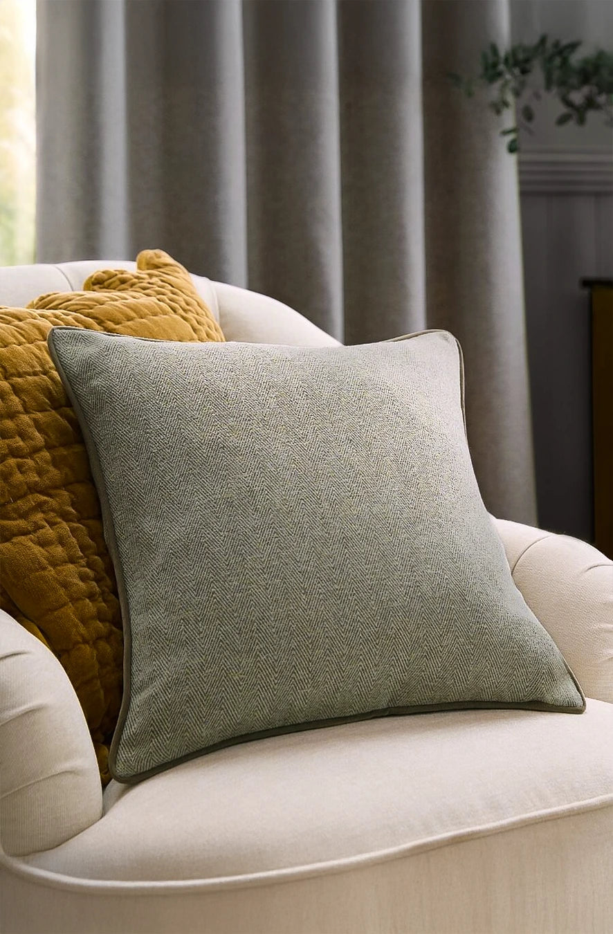 Pernă decorativă Milbourne Herringbone Grey Sage 45 x 45 cm